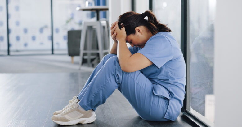 看護師が語る「これまでの看護師経験で最もつらかったこと」とは？