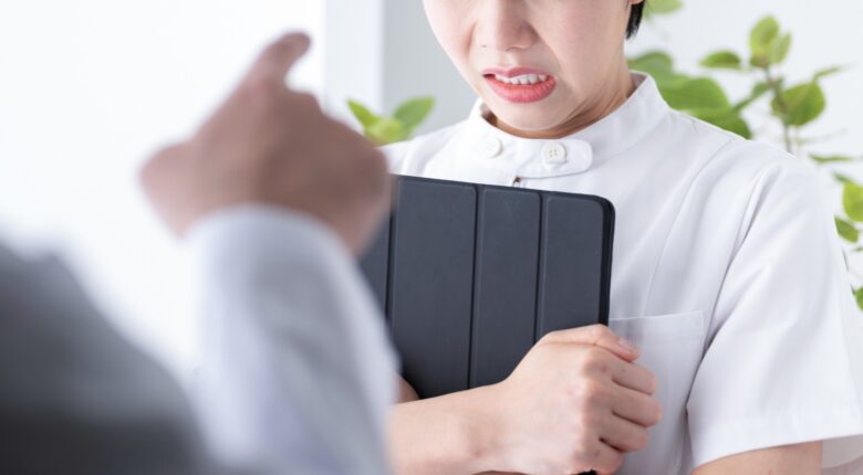 看護師が実際に体験した「医師・上司からのパワハラ発言」とは